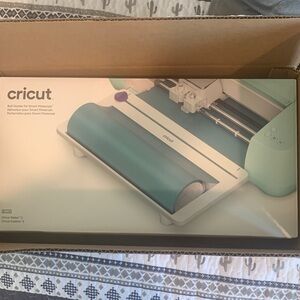 Cricut Maker 3 in Teal and White